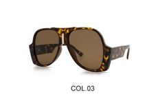 Load image into Gallery viewer, Retro Avant Men/Women Fashion Sunglasses

