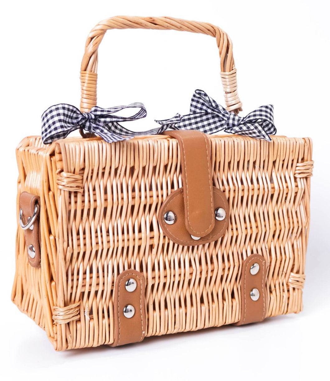 Wicker rectangle bag
